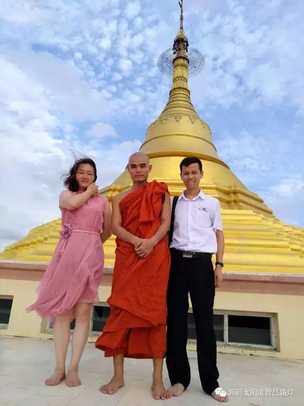 源碼太陽(yáng)能路燈，太陽(yáng)能路燈廠家，太陽(yáng)能路燈價(jià)格